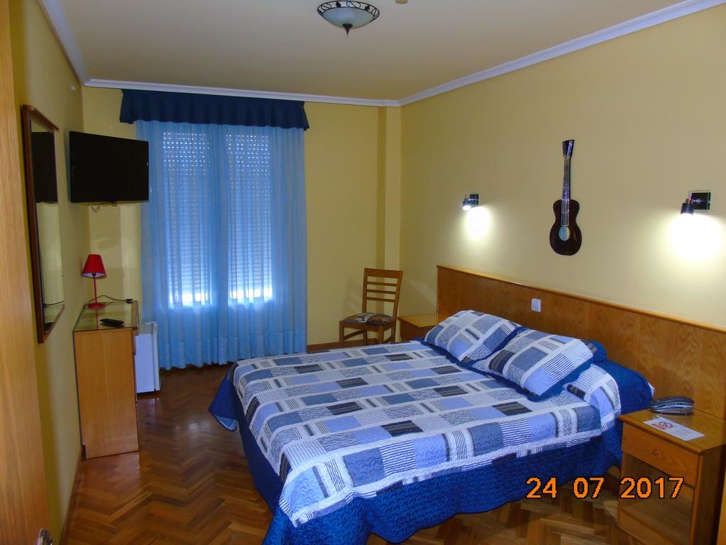 Hotel San Juan Revilla De Camargo Kamer foto